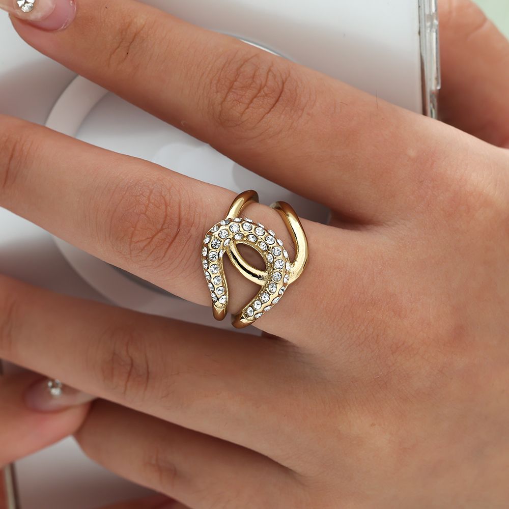 IVY Ring
