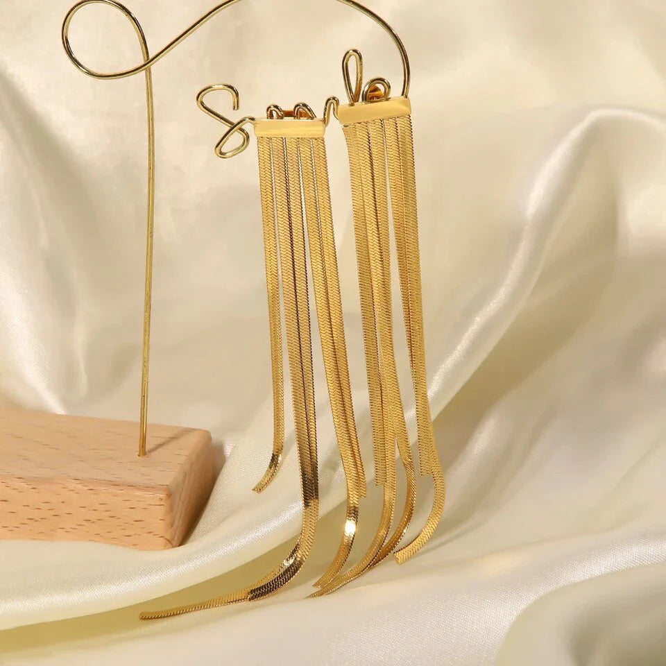 GLOWING AMBITIONS Earrings